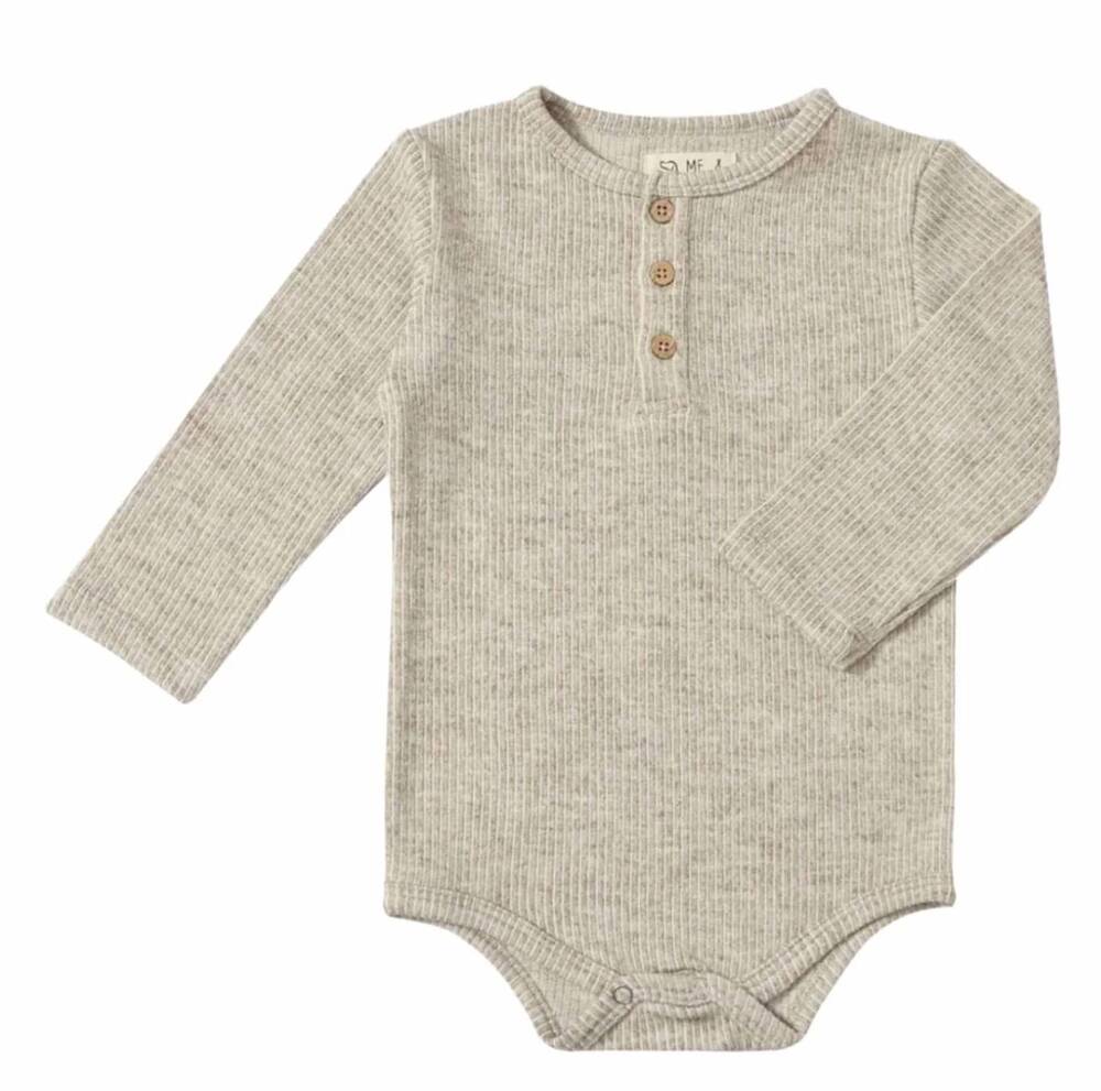 NEW ME & HENRY kids aynor heathered onesie in beige